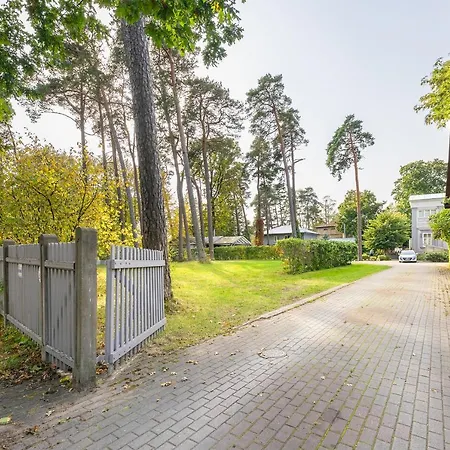 Szálloda Valensija Jūrkalne